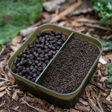 Cutie momeala Korum Divided Bait Tub 1.13L